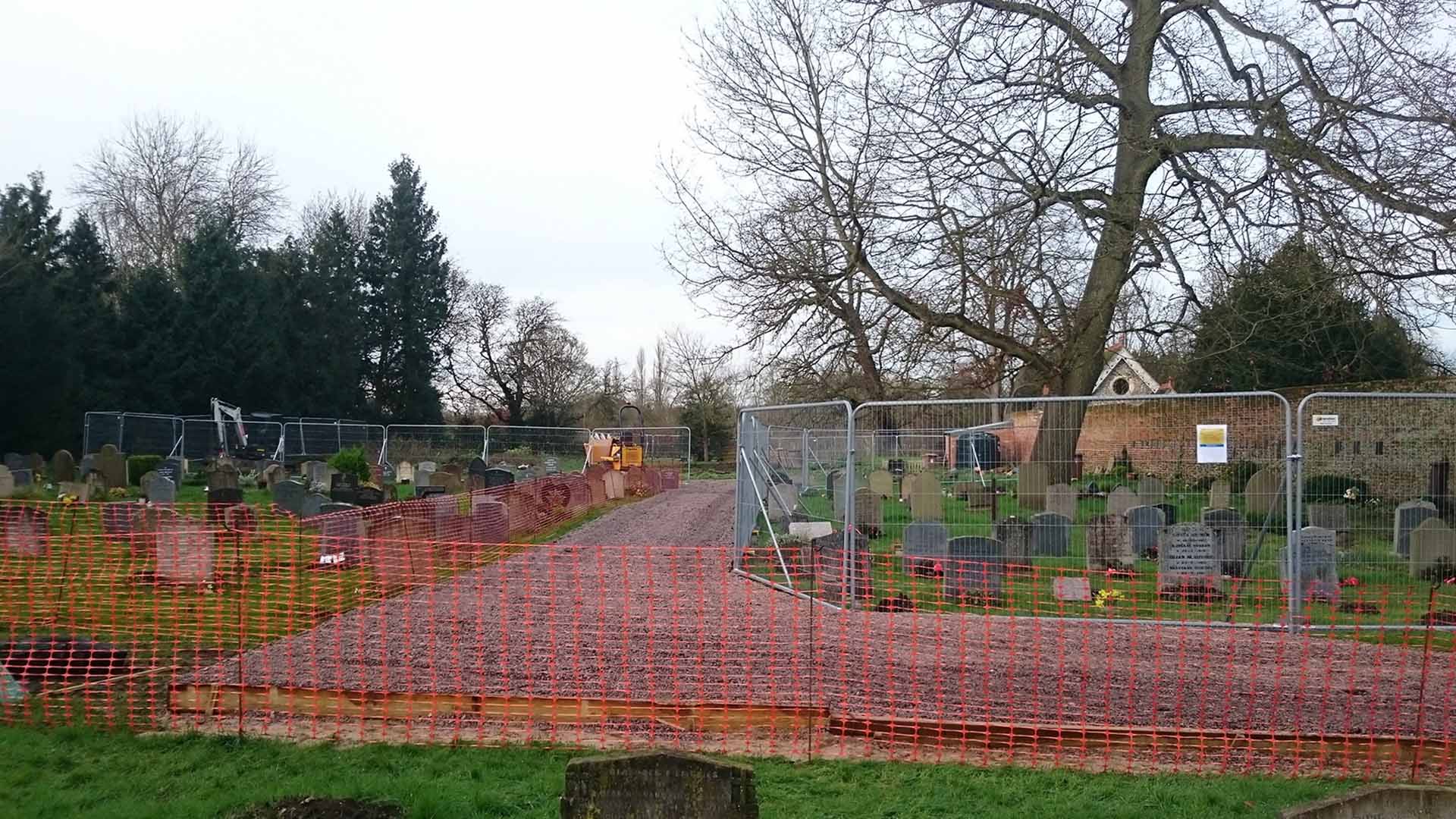 Photo of Sonning churchyard